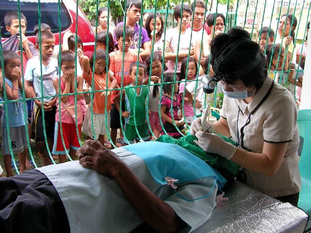 해외 의료봉사 현장 4